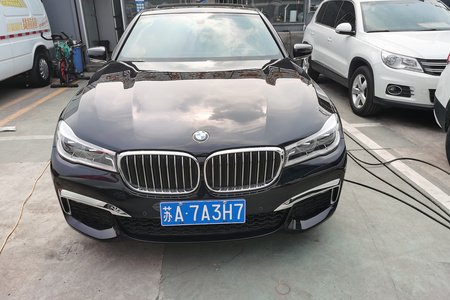 南京二手宝马7系 2018款 730Li 2.0T 手自一体 尊享版 M运动套装