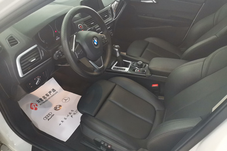 济宁二手宝马1系 2018款 118i 1.5T 手自一体 运动版